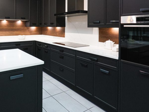 White & Black Contrast Cabinets